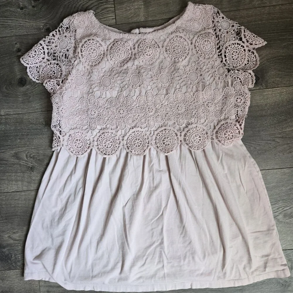 Motherhood Maternity Top M Pink Crochet Lace Overlay Babydoll Short Sleeve - Picture 1 of 13